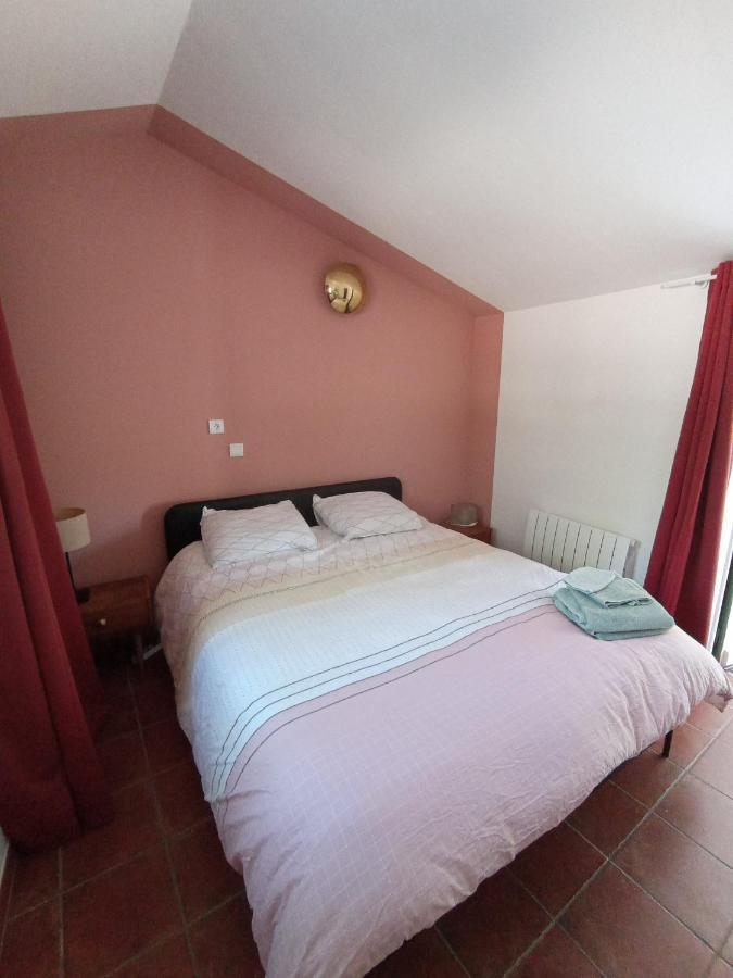 Gite D'Espinieres Orniac Exterior foto
